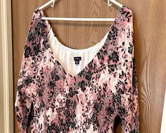 New - Ladie's clothes - Ralph Lauren, Laura Ashley, Liz Claiborne Woman, Vince Camino, Disney Store, Calvin Klein 2X or 3X