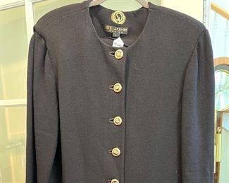 Ladie's clothes - St John - Size "L"