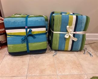 Outdoor chair pillows 