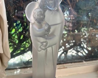 Lalique Crystal Statue, Mary & Jesus