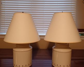 Americana pottery lamps (2)