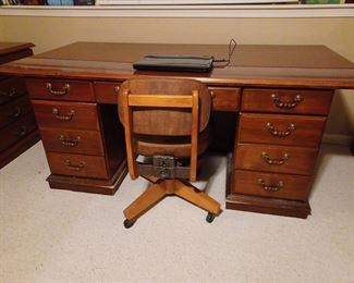 Executive desk with free well-used office chair 