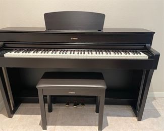 $800 - Yamaha Arius Digital Piano