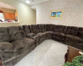$1,200 - large sectional sofa (72" x 60" x 80") -electric 