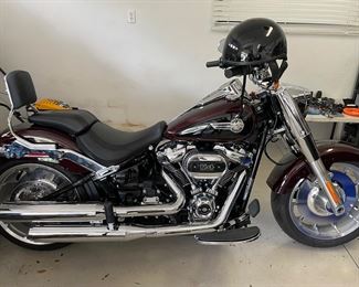 2022 Harley Davidson Fat Boy 114 (has approx 50 miles on it) - comes with extras