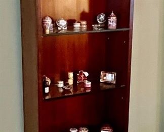 20. Maitland Smith 2pc Lighted Display Cabinet (21" x 10" x 84")