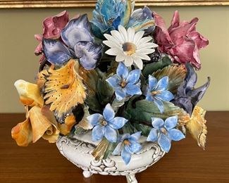 Capodimonte flower basket