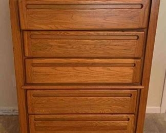 "Stratford Hall & Woodside Families" in Aiken, SC Starts Closing Sat 5/20 8pm. Pickup Mon 5/22 2-6pm. Please click here to see more photos, descriptions, and current bids:&nbsp;https://ctbids.com/estate-sale/21814