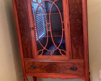 "Stratford Hall & Woodside Families" in Aiken, SC Starts Closing Sat 5/20 8pm. Pickup Mon 5/22 2-6pm. Please click here to see more photos, descriptions, and current bids:&nbsp;https://ctbids.com/estate-sale/21814