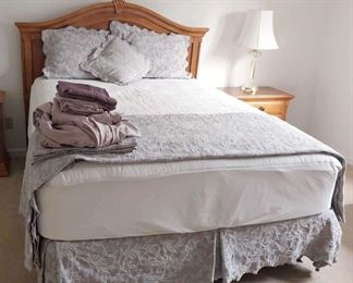 "Foxchase on Hitchcock Woods" in Aiken, SC Starts Closing Tue 5/23 at 8pm. Pickup is Wed 5/24 2-6pm. Please click here to see more photos, descriptions, and current bids:&nbsp;https://ctbids.com/estate-sale/21883