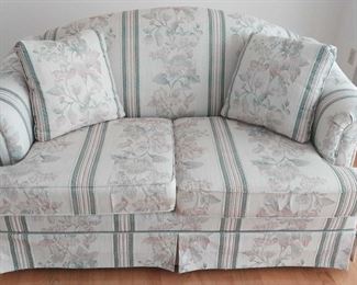 "Foxchase on Hitchcock Woods" in Aiken, SC Starts Closing Tue 5/23 at 8pm. Pickup is Wed 5/24 2-6pm. Please click here to see more photos, descriptions, and current bids:&nbsp;https://ctbids.com/estate-sale/21883