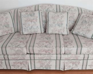 "Foxchase on Hitchcock Woods" in Aiken, SC Starts Closing Tue 5/23 at 8pm. Pickup is Wed 5/24 2-6pm. Please click here to see more photos, descriptions, and current bids:&nbsp;https://ctbids.com/estate-sale/21883