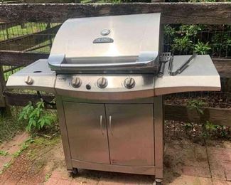 "Foxchase on Hitchcock Woods" in Aiken, SC Starts Closing Tue 5/23 at 8pm. Pickup is Wed 5/24 2-6pm. Please click here to see more photos, descriptions, and current bids:&nbsp;https://ctbids.com/estate-sale/21883