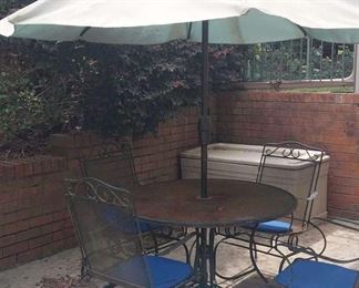 "Foxchase on Hitchcock Woods" in Aiken, SC Starts Closing Tue 5/23 at 8pm. Pickup is Wed 5/24 2-6pm. Please click here to see more photos, descriptions, and current bids:&nbsp;https://ctbids.com/estate-sale/21883