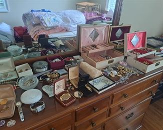 Vintage Costume Jewelry