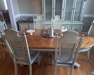 Vintage 2 Pedestal Dining Table w/6 Chairs