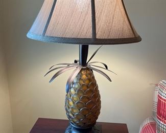 pineapple lamp