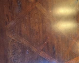 Close-up of the wood of the dining table