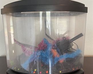 Fish tank with LOTS of accessories! 