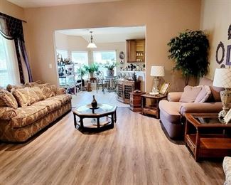 Thomasville Sofa, Quality Furniture