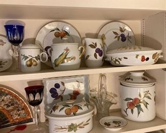 Port Meirion, Evesham and more beautiful pieces