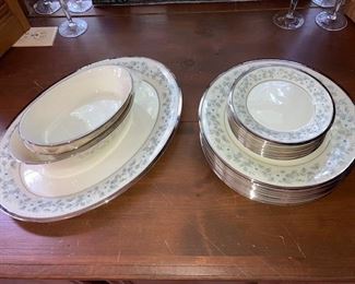 Lenox Windsong china - There is a service for 12 and the set is in very good condition
