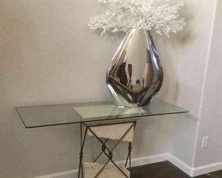 Super Side Table And Decor