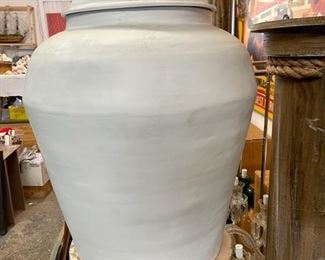 Large Vessel w/Lid
