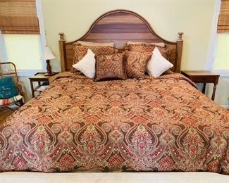 Queen comforter set