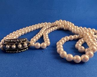 Sarah Coventry faux pearls