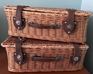 Wicker picnic baskets