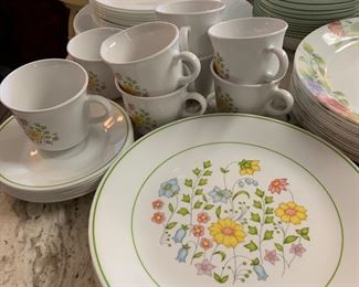 Correlle "summer meadow"