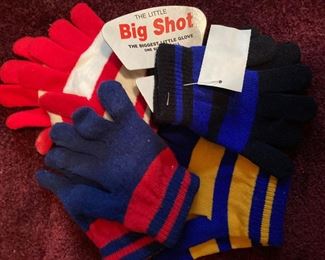 Vintage Childrens Gloves Never Worns Still has tags from 1980s