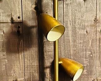 Vintage tension poll light