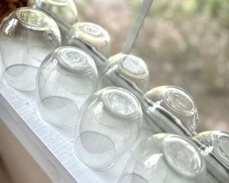 Stemless wine glasses