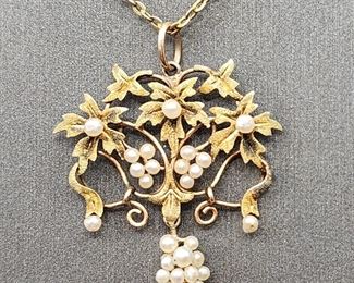 Antique seed pearl necklace 