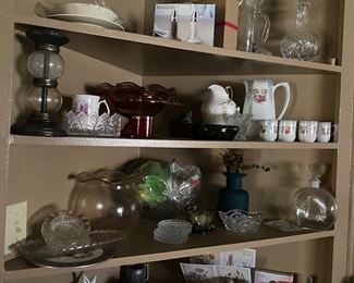 Choice of glassware and other collectibles