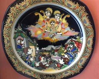 Fabulous collection of 1980s Bjorn Wiinblad Christmas plates