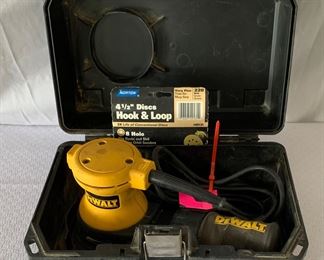 DeWalt marble polisher with extras.