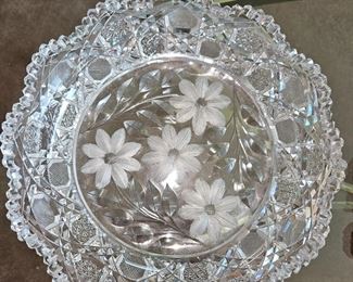 American Brilliant Cut Glass Sawtooth-edge bowl!
