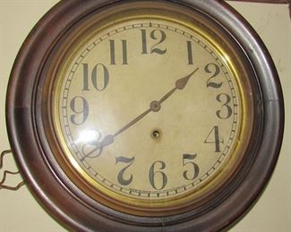 #27 - Sessions Gallery Clock