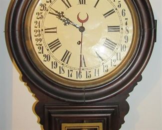 #89 - ?Ingraham Dewdrop Calendar CLock