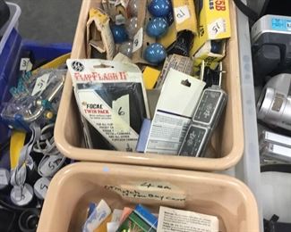 Old flash bulbs and flash cubes & bars
