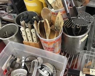 Cookie cutters and knives 