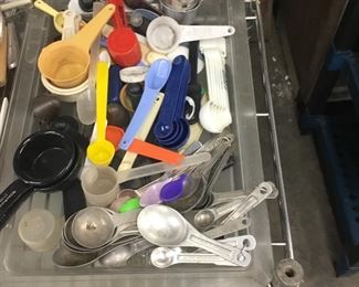 Plastic measuring tools