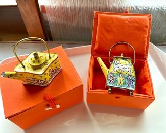 Kelvin Enamel Miniature Teapots