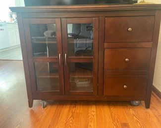 2 Glass Doors with Shelves 3 Drawer Cabinet/TV Stand