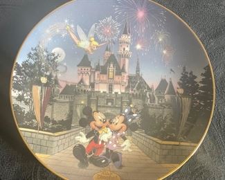 Mickey Mouse and Minnie Mouse Collectable Plate Disney