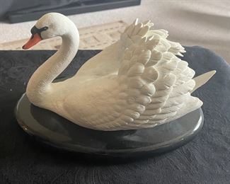 The Royal Swan - The Franklin Mint