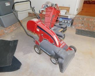 TROY BILE CHIPPER VAC